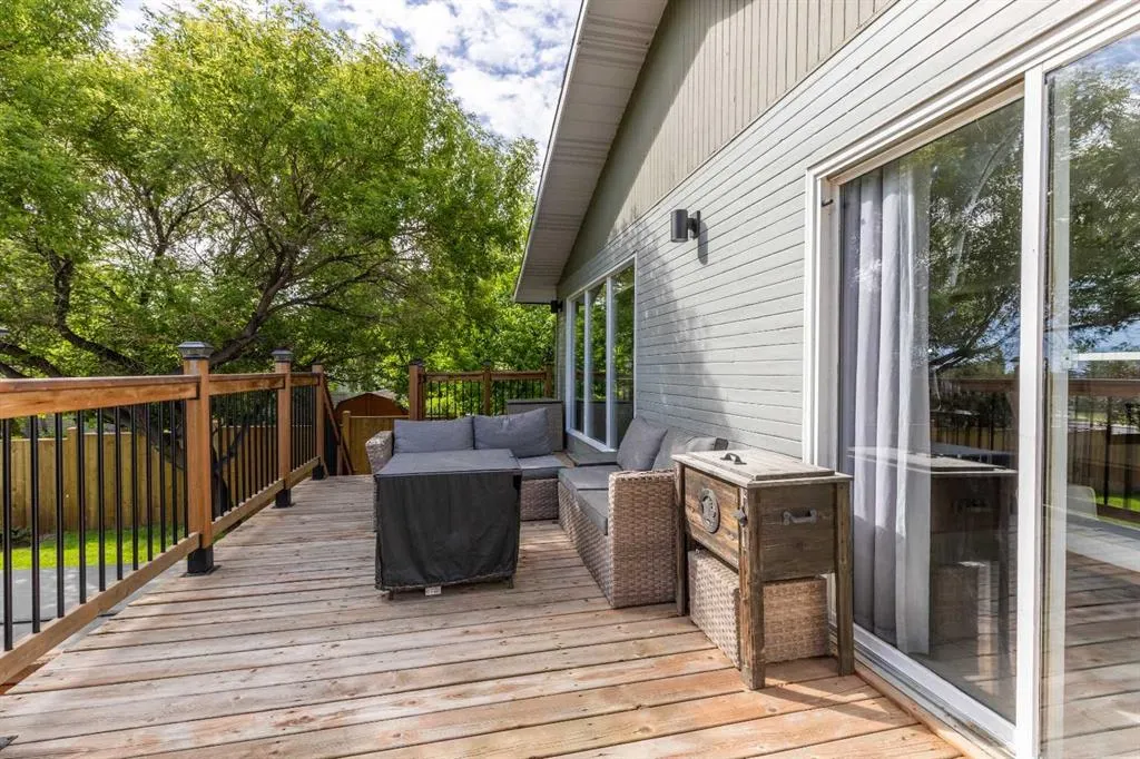 130 Chippewa Crescent W