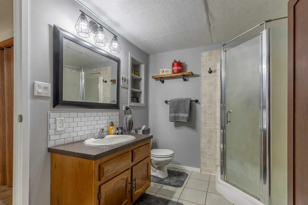 130 Chippewa Crescent W
