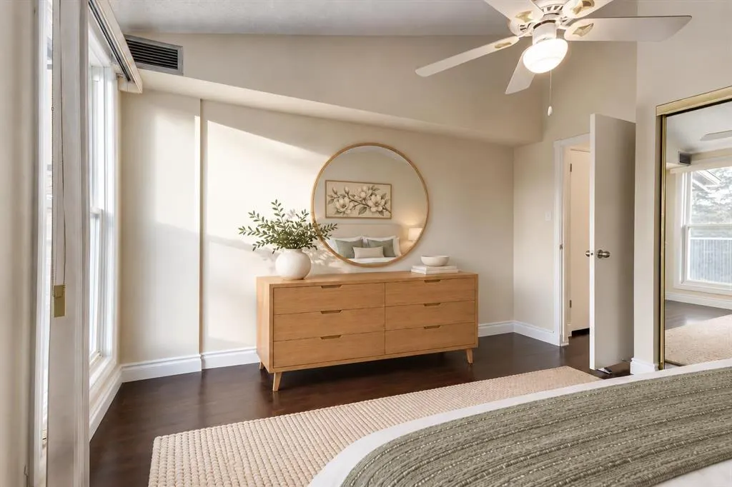 201 Braeglen Close SW #1402