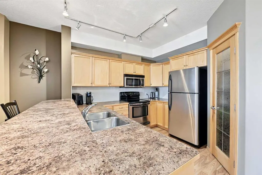 15 Everstone Drive SW #330