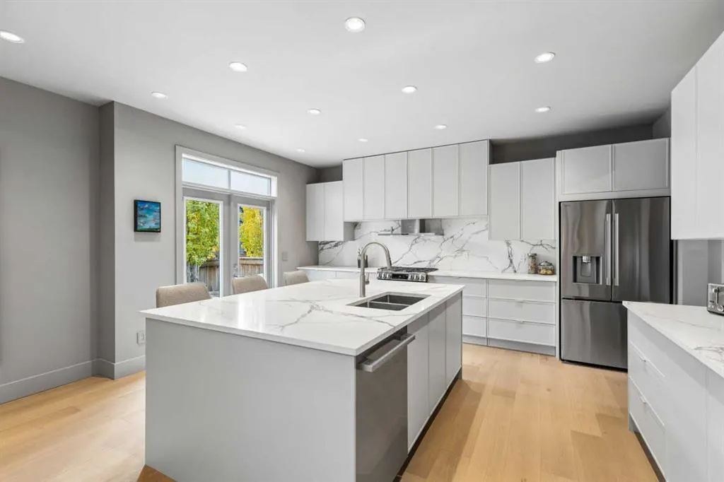 18 West Point Mews SW