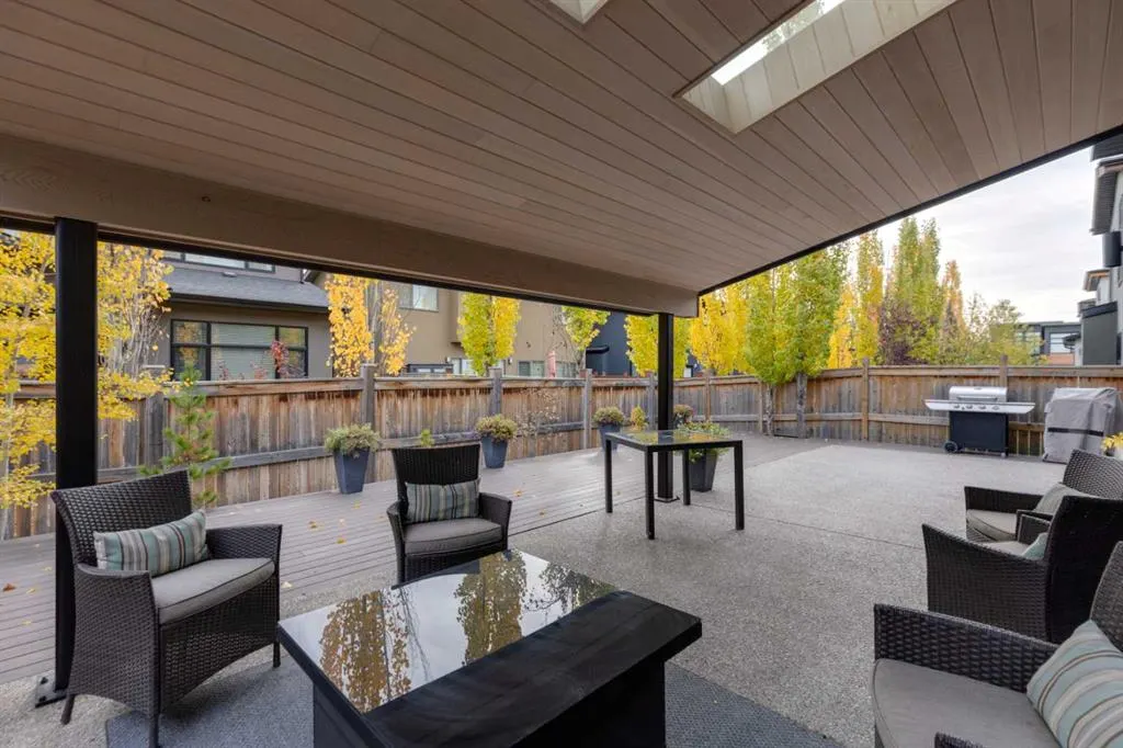 18 West Point Mews SW