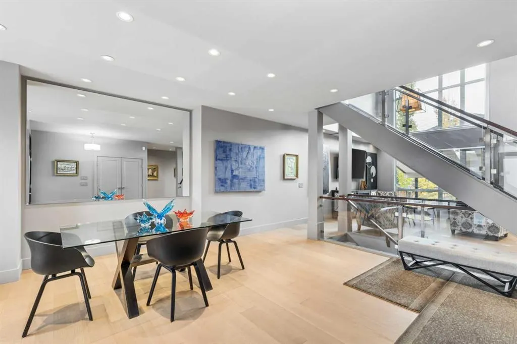 18 West Point Mews SW