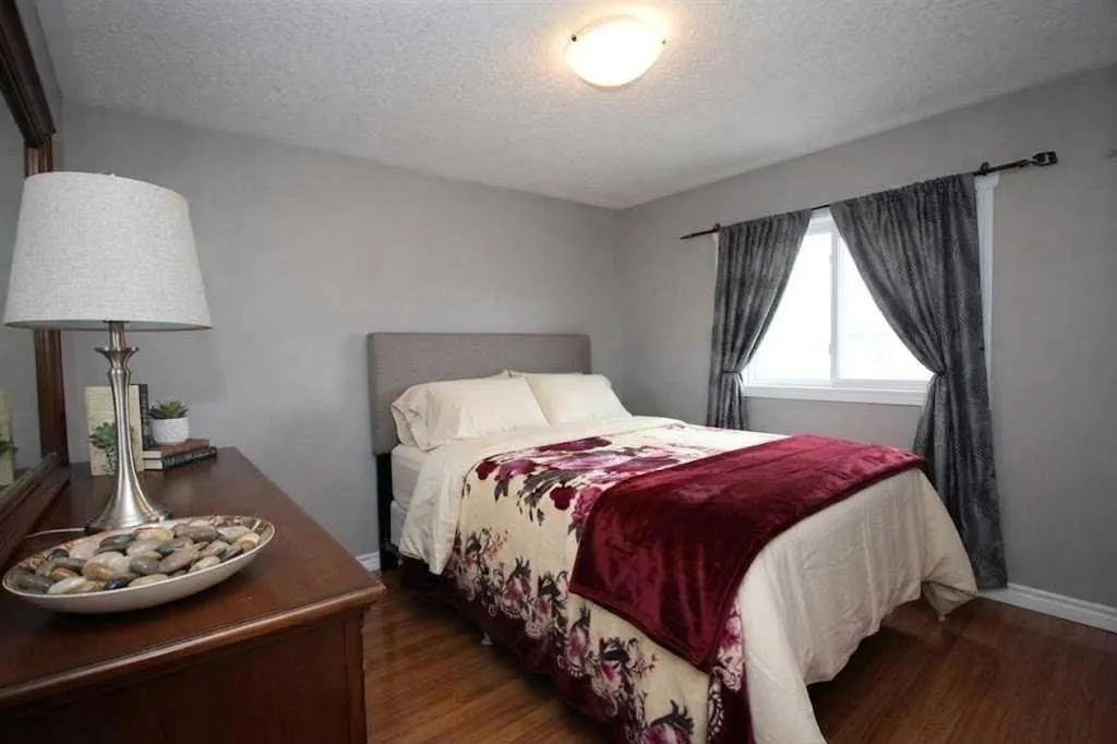 379 Falmere Road NE
