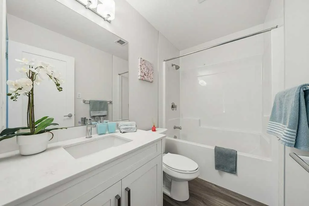 500 Auburn Meadows Common SE #407