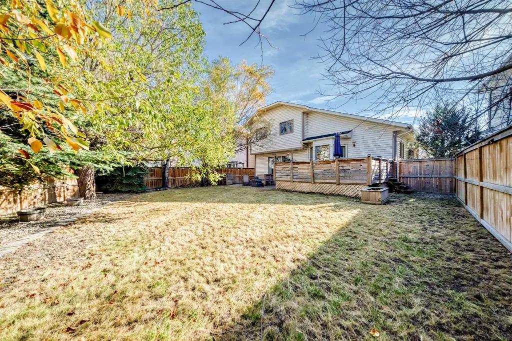 315 Wood Valley Bay SW