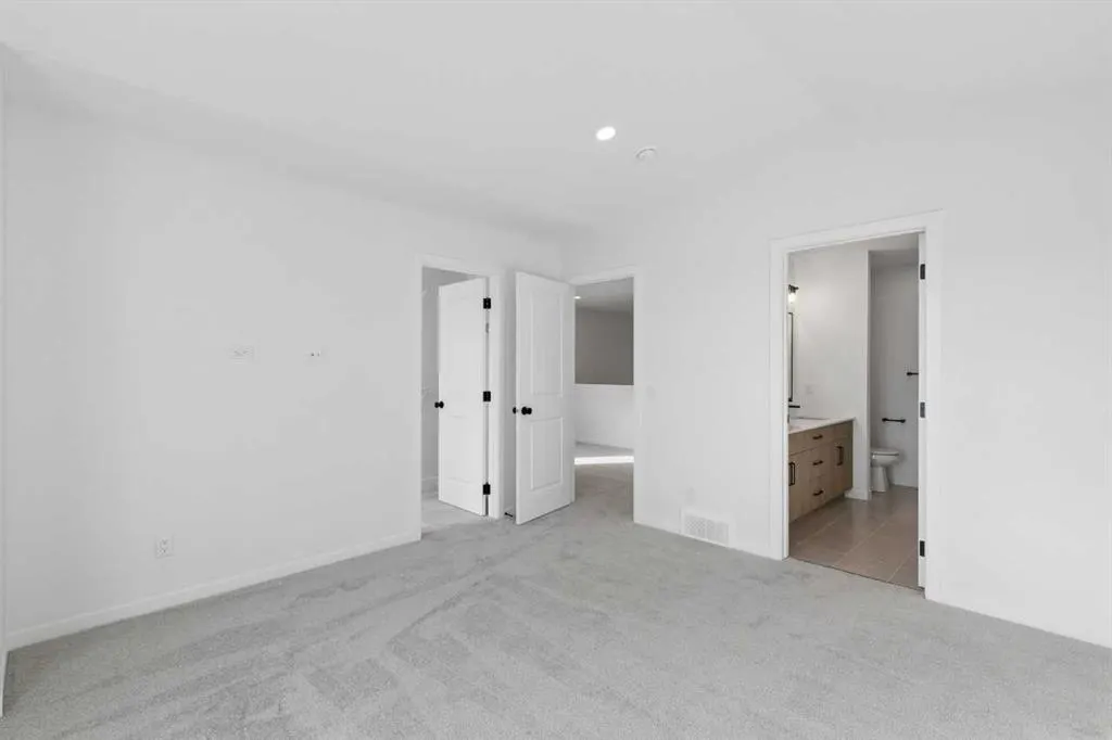 81 Walgrove Bay SE