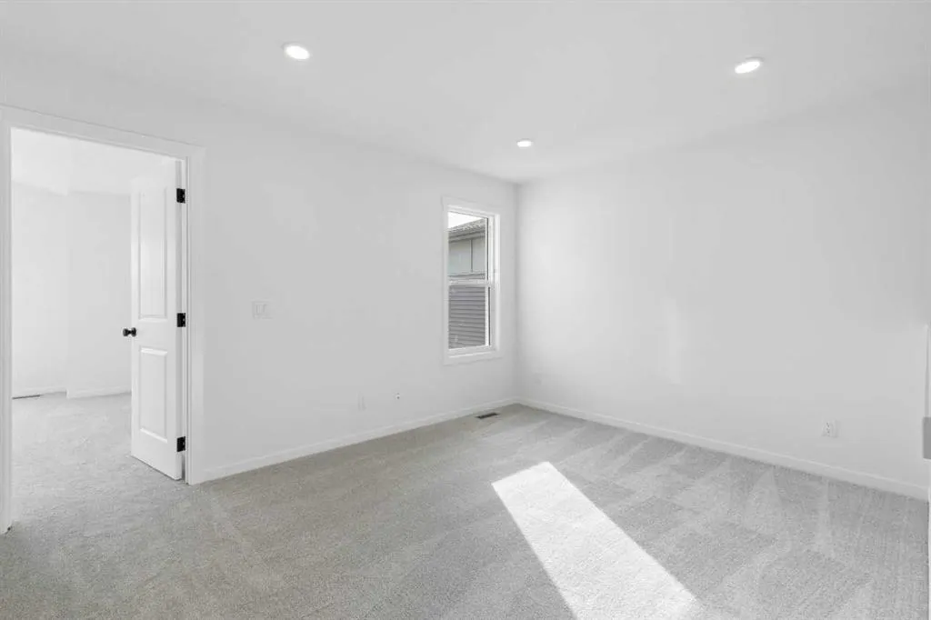 81 Walgrove Bay SE