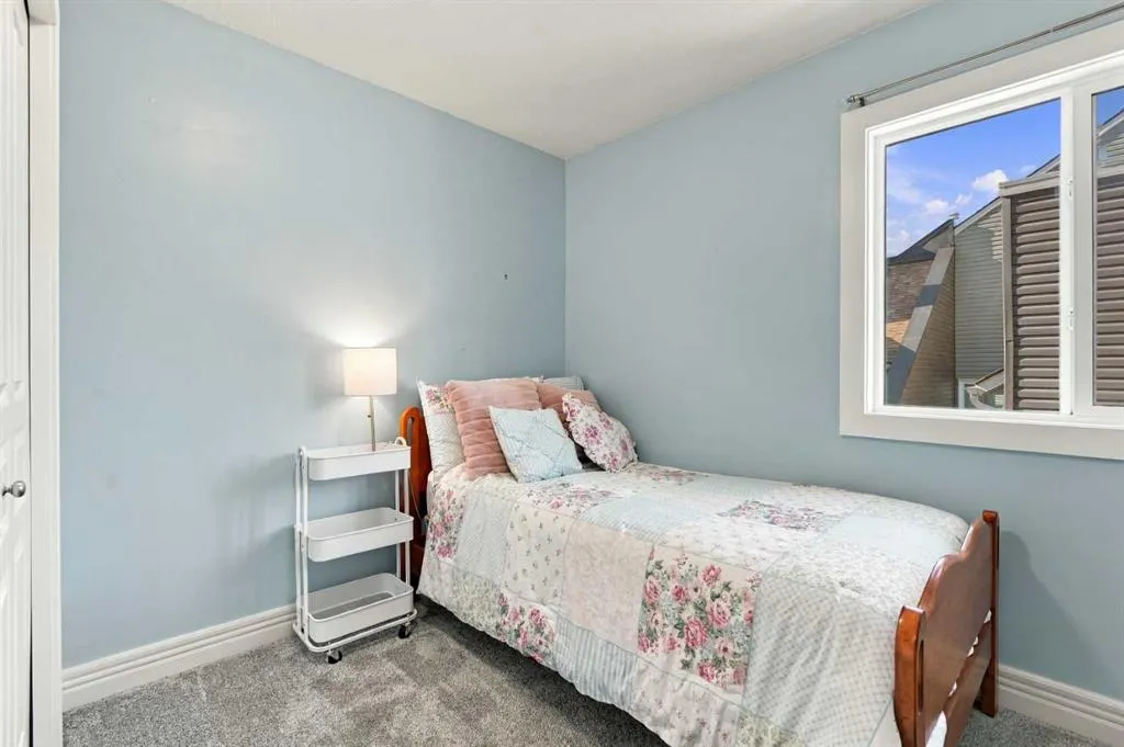 33 Glamis Green SW #126