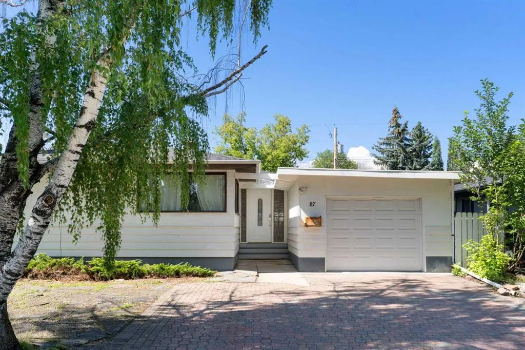 87 Hillgrove Drive SW