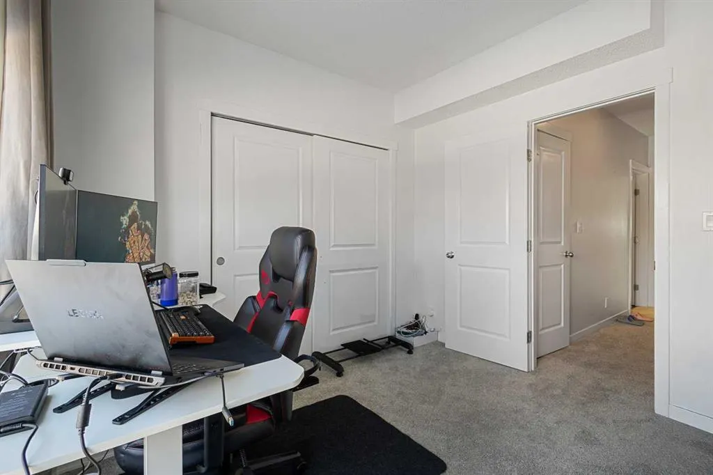1740 9 Street NW #106
