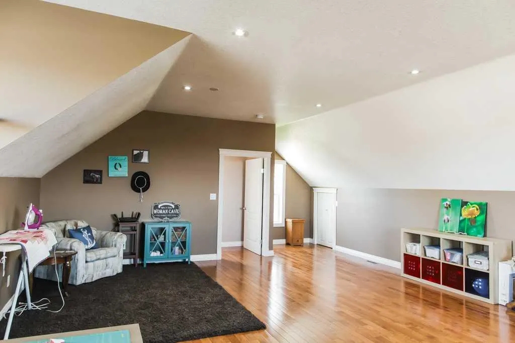 7925 Carriage Lane Drive
