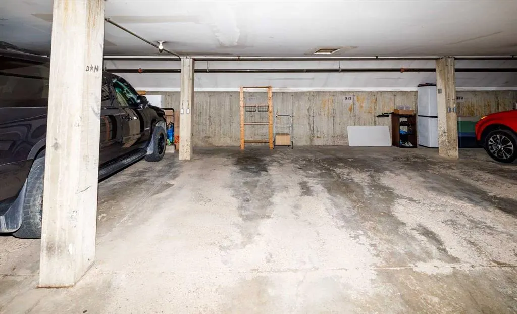 5330 57 Avenue #201