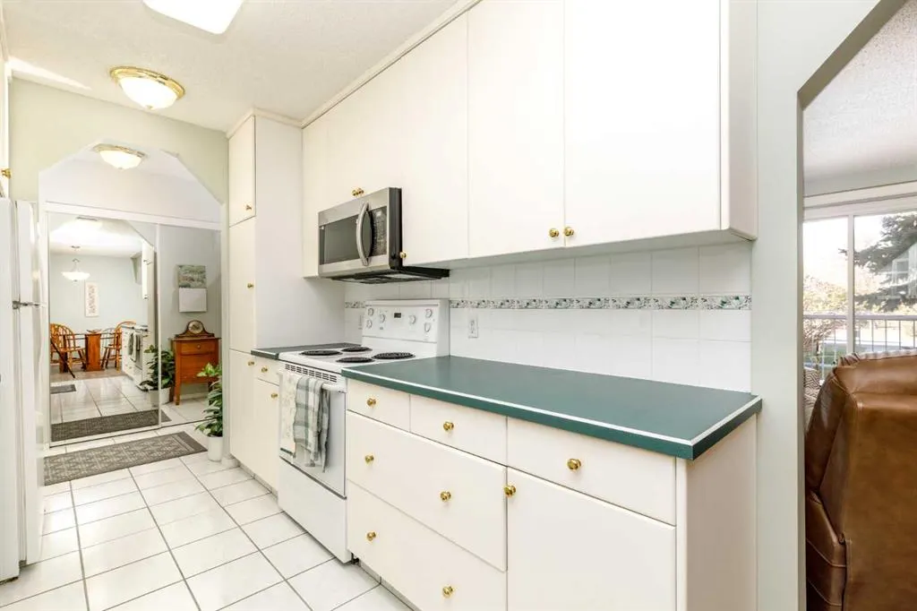 5330 57 Avenue #201