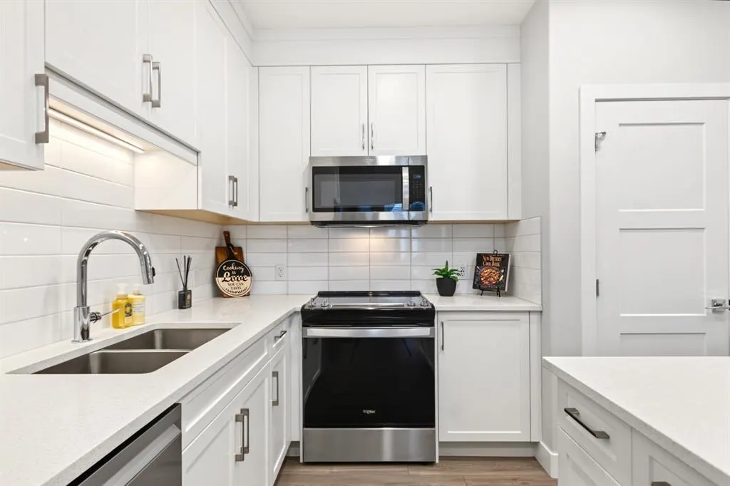 8355 19 Avenue SW #120