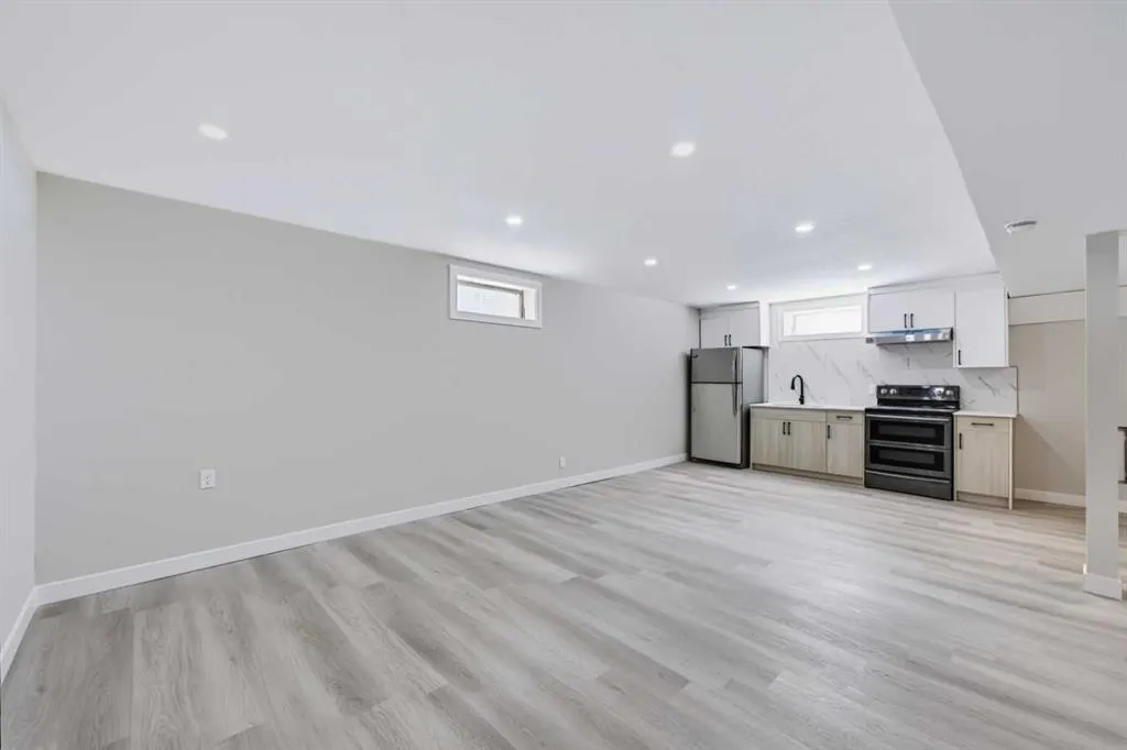 139 Falsby Road NE