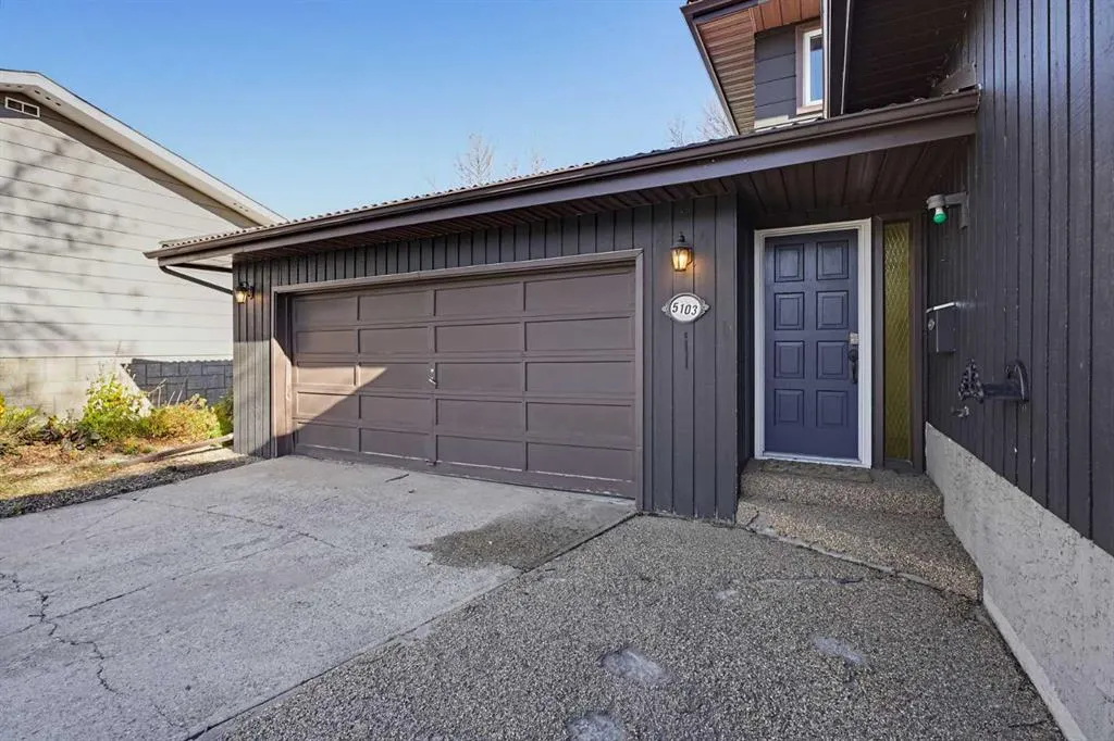 5103 60 Street Close