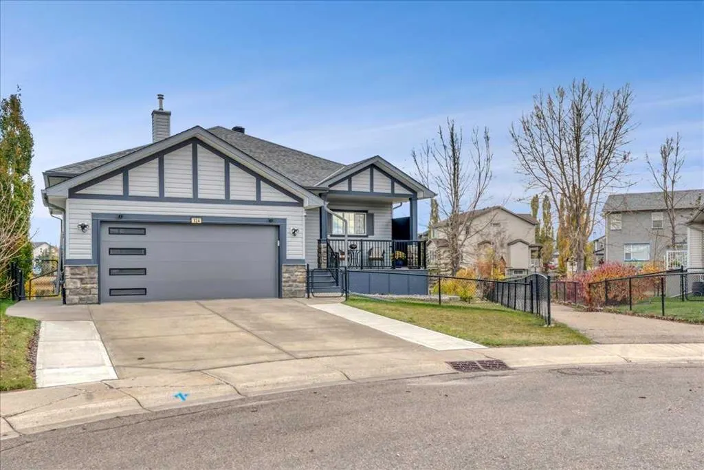 124 West Creek Glen
