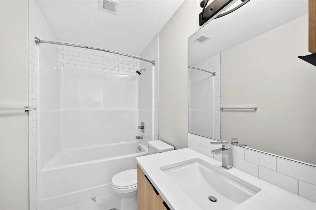 220 Seton Grove SE #3301