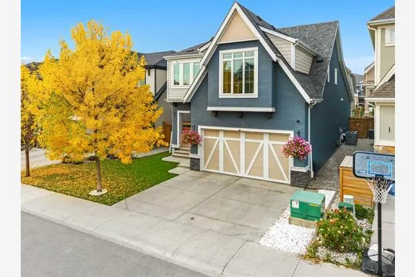 107 Masters Way SE