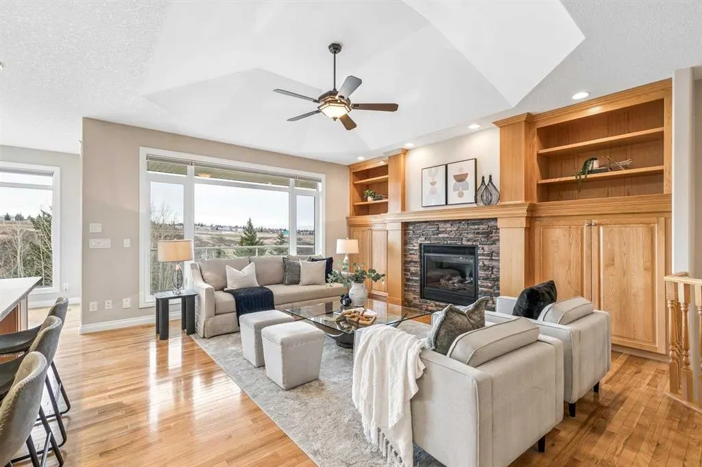180 Tuscany Ravine Heights NW