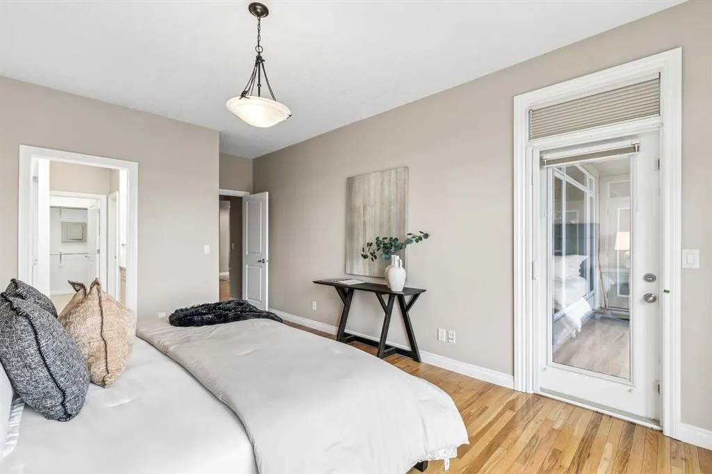 180 Tuscany Ravine Heights NW