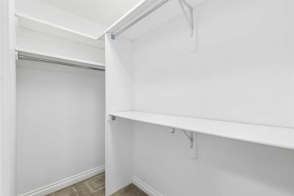 180 Tuscany Ravine Heights NW
