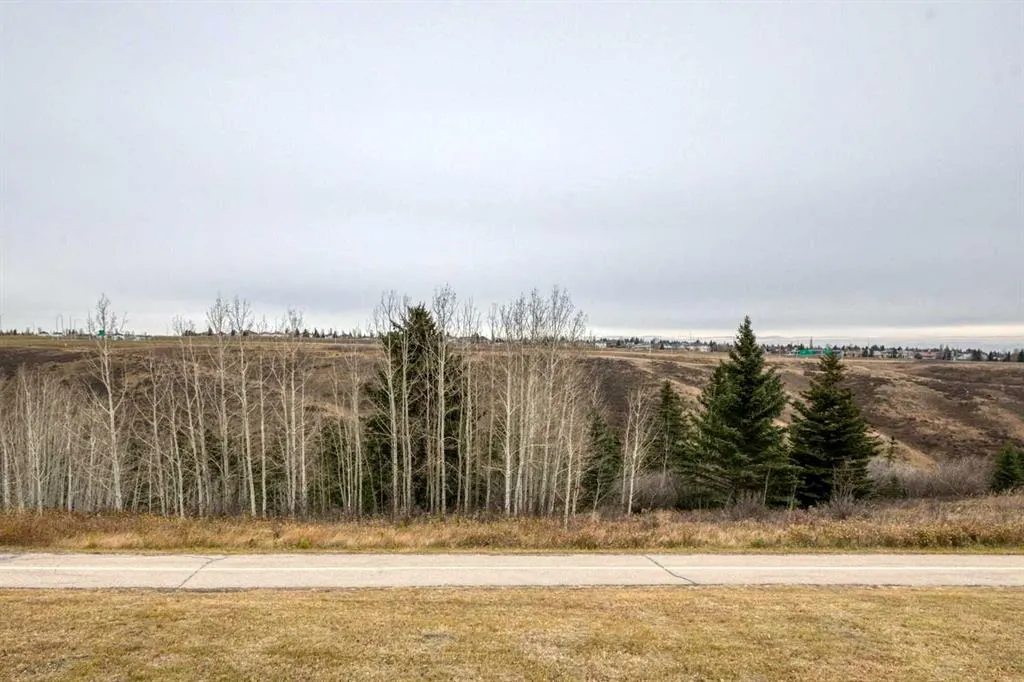 180 Tuscany Ravine Heights NW