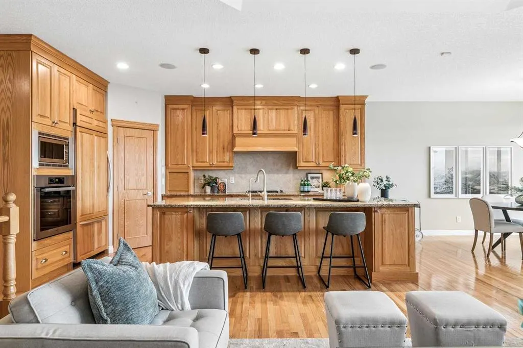 180 Tuscany Ravine Heights NW