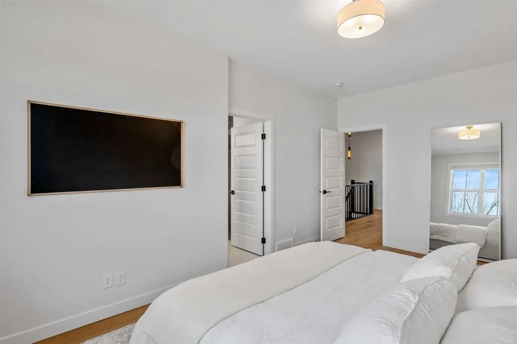 15041 37 Street SW