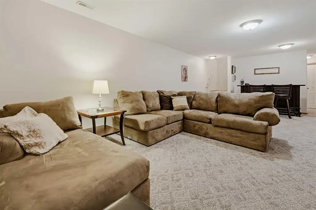 118 Whispering Way