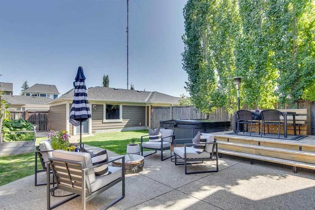 61 West Coach Place SW