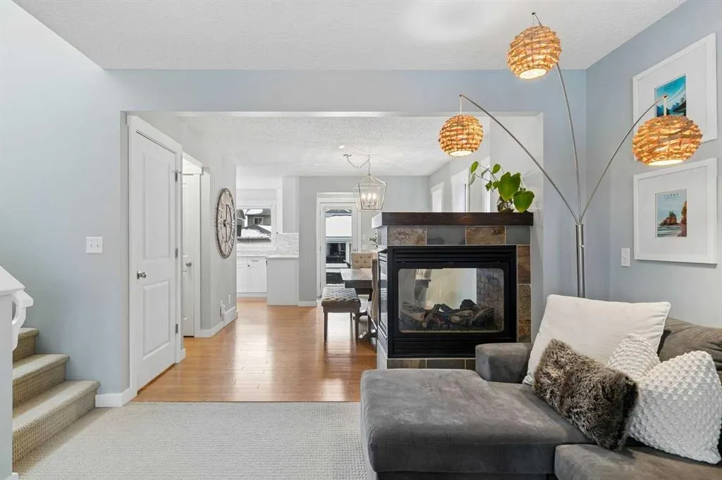 61 West Coach Place SW