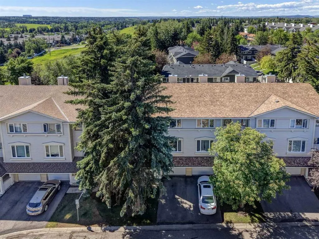 738 Queenston Terrace SE