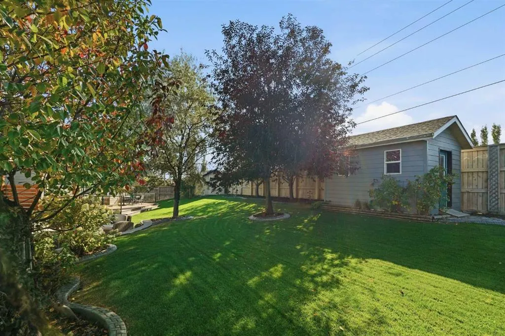 130 Chapman Close SE