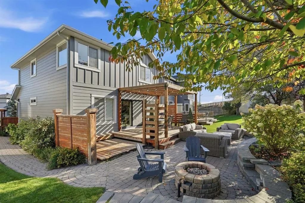 130 Chapman Close SE