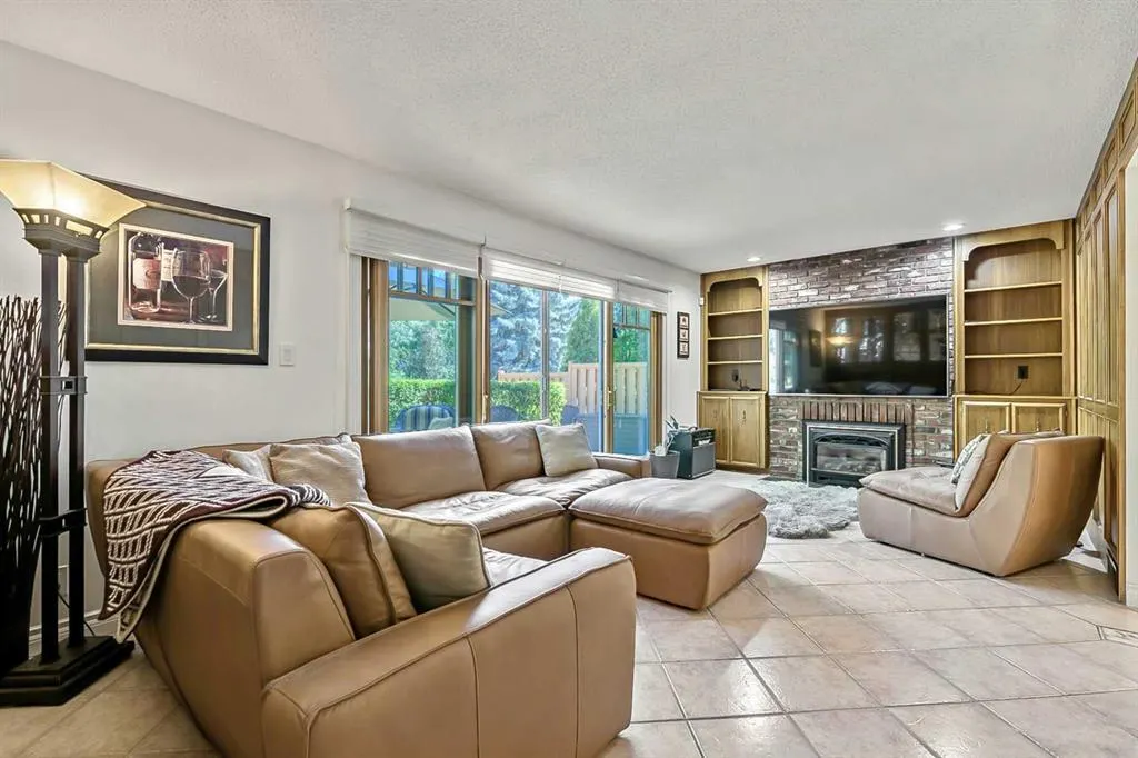 544 Willingdon Boulevard SE