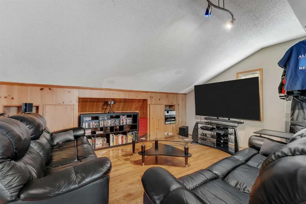 309 East Chestermere Drive