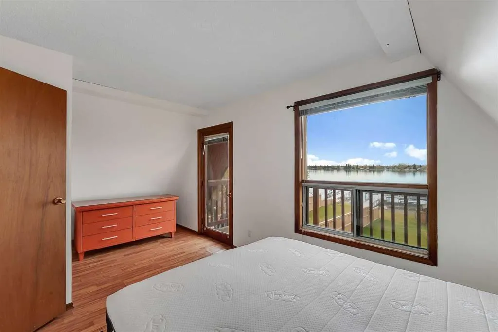 309 East Chestermere Drive