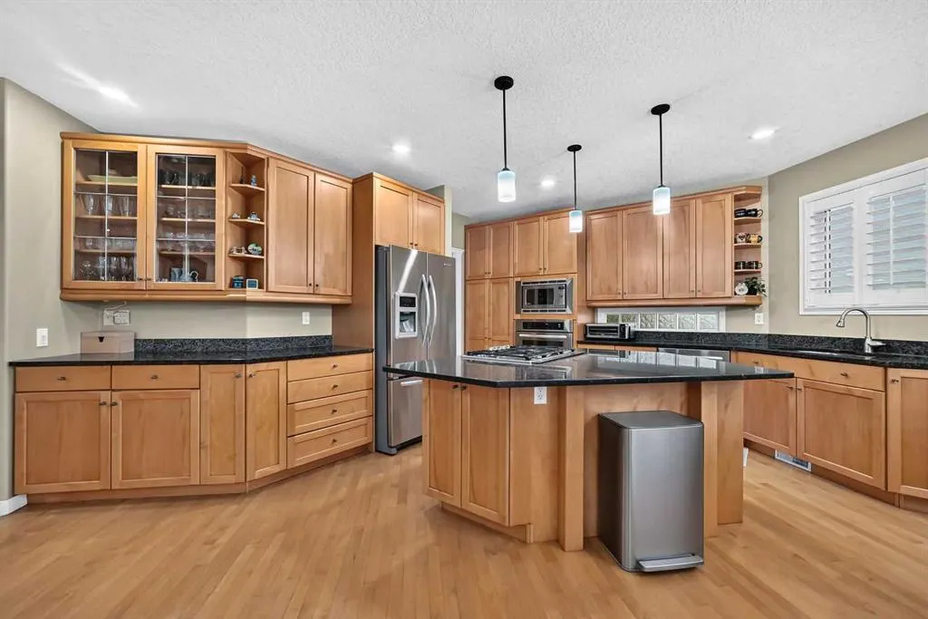 442 Sienna Heights Hill SW