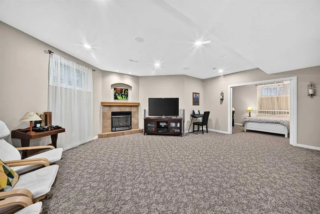 442 Sienna Heights Hill SW