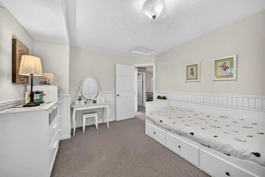 442 Sienna Heights Hill SW