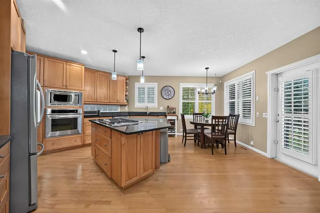 442 Sienna Heights Hill SW