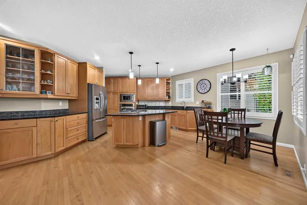 442 Sienna Heights Hill SW