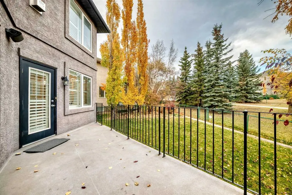 442 Sienna Heights Hill SW