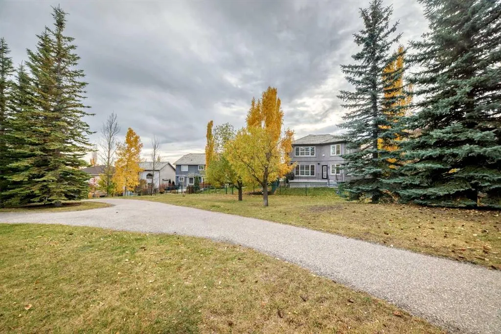 442 Sienna Heights Hill SW