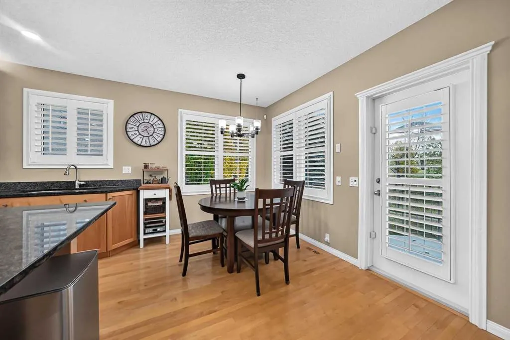 442 Sienna Heights Hill SW