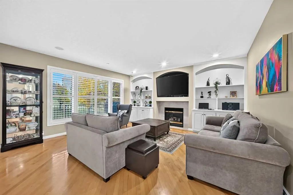 442 Sienna Heights Hill SW