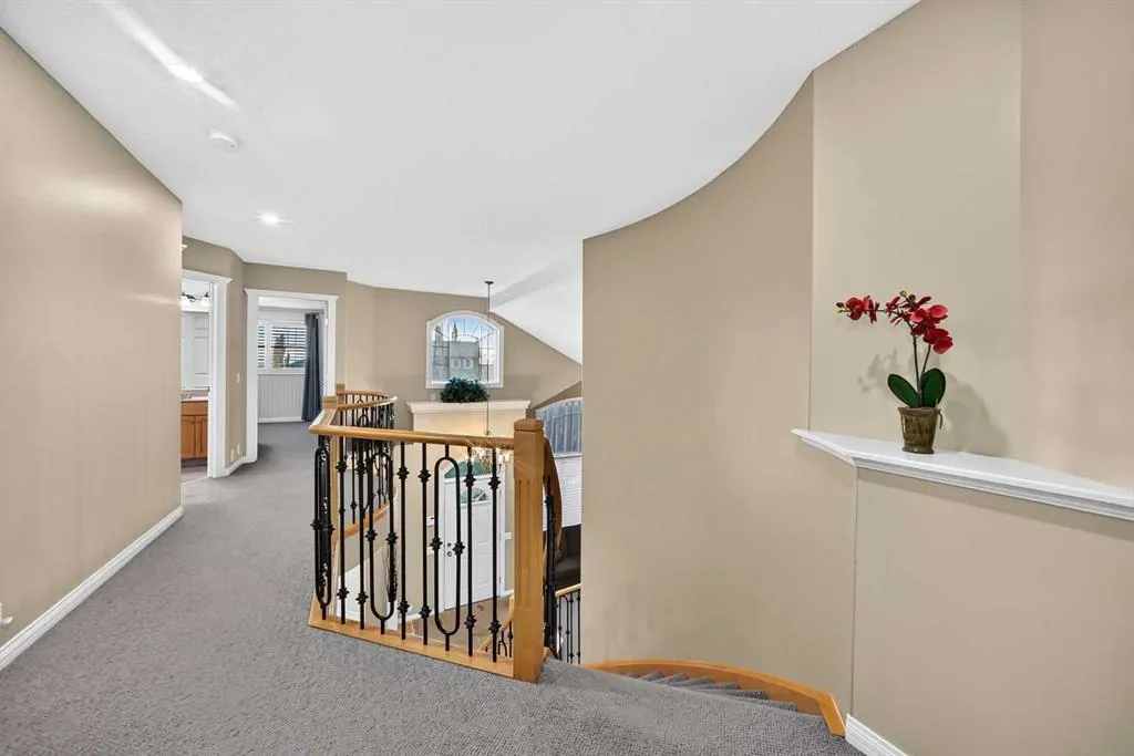 442 Sienna Heights Hill SW
