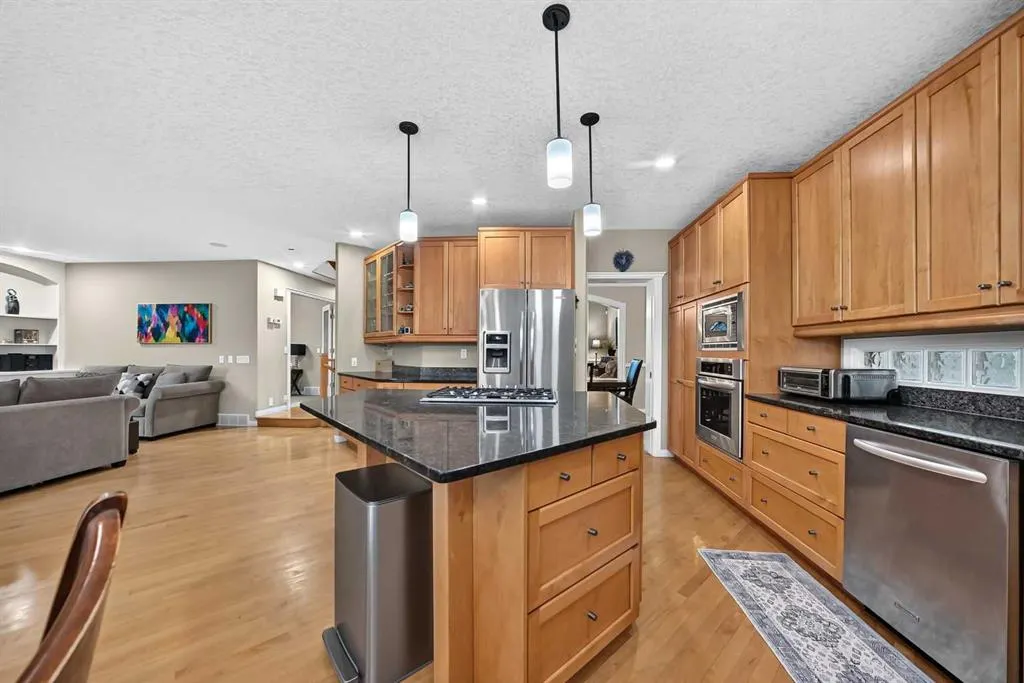 442 Sienna Heights Hill SW